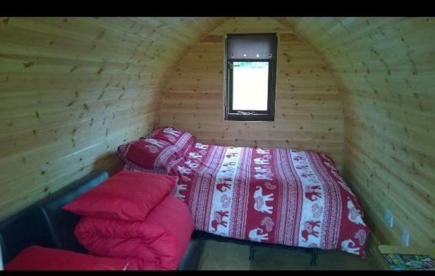 Meadow Glamping Carmarthen Exterior foto